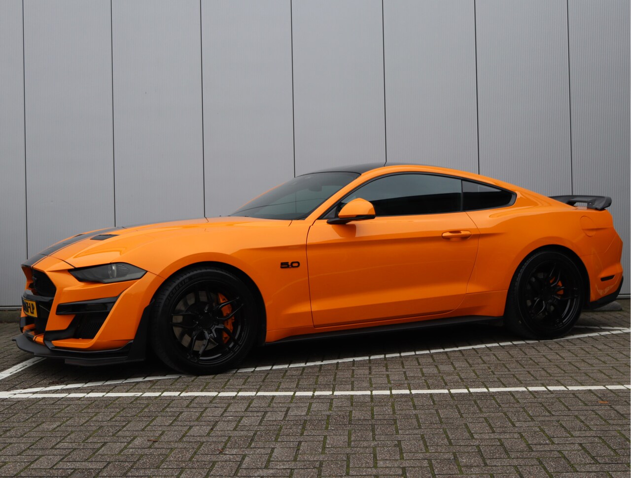 Ford Mustang Fastback - 5.0 V8 GT | Europees geleverd | B&O | Parkeercamera - AutoWereld.nl