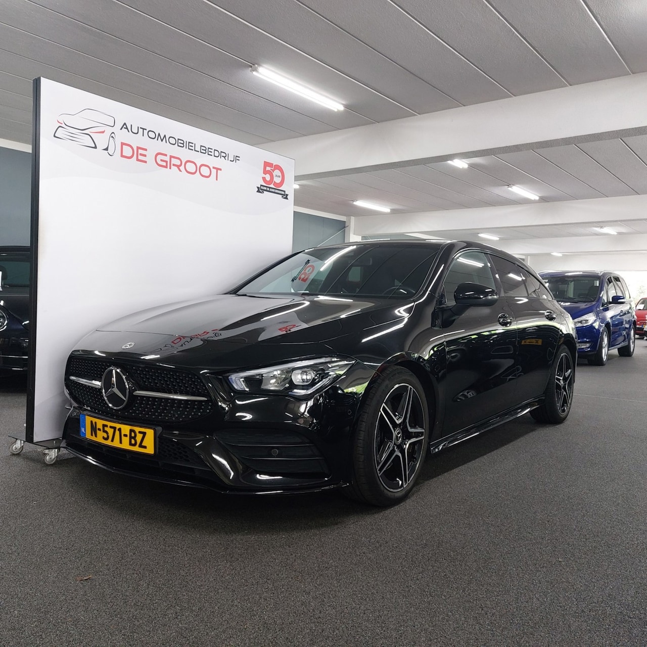 Mercedes-Benz CLA-klasse Shooting Brake - 200 Business Solution AMG/ 163 PK/ Nederlandse auto/ Automaat/ Leder stuurwiel - AutoWereld.nl