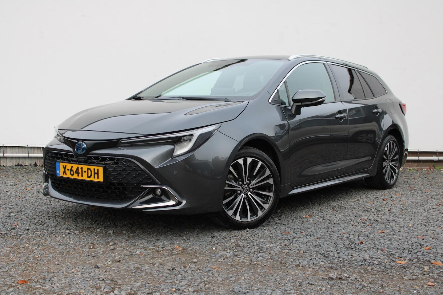 Toyota Corolla Touring Sports - 1.8 Hybrid First Edition ORG NL, 140 Comfort, Elec. achterklep, Applecarplay/Androidauto, - AutoWereld.nl