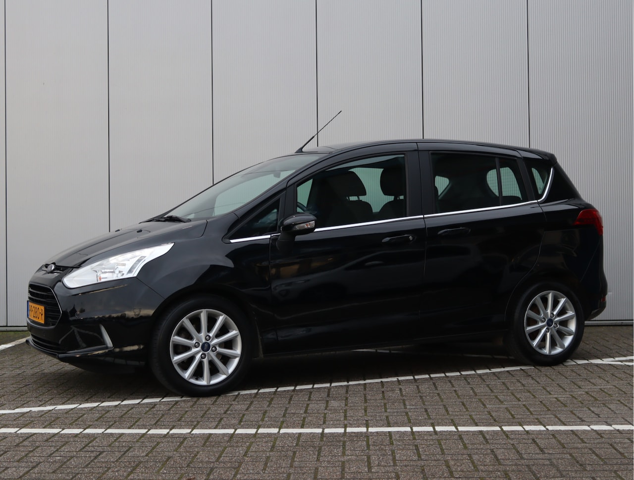 Ford B-Max - 1.0 EcoBoost Titanium | Trekhaak | Navigatie | Winter pakket | NAP - AutoWereld.nl