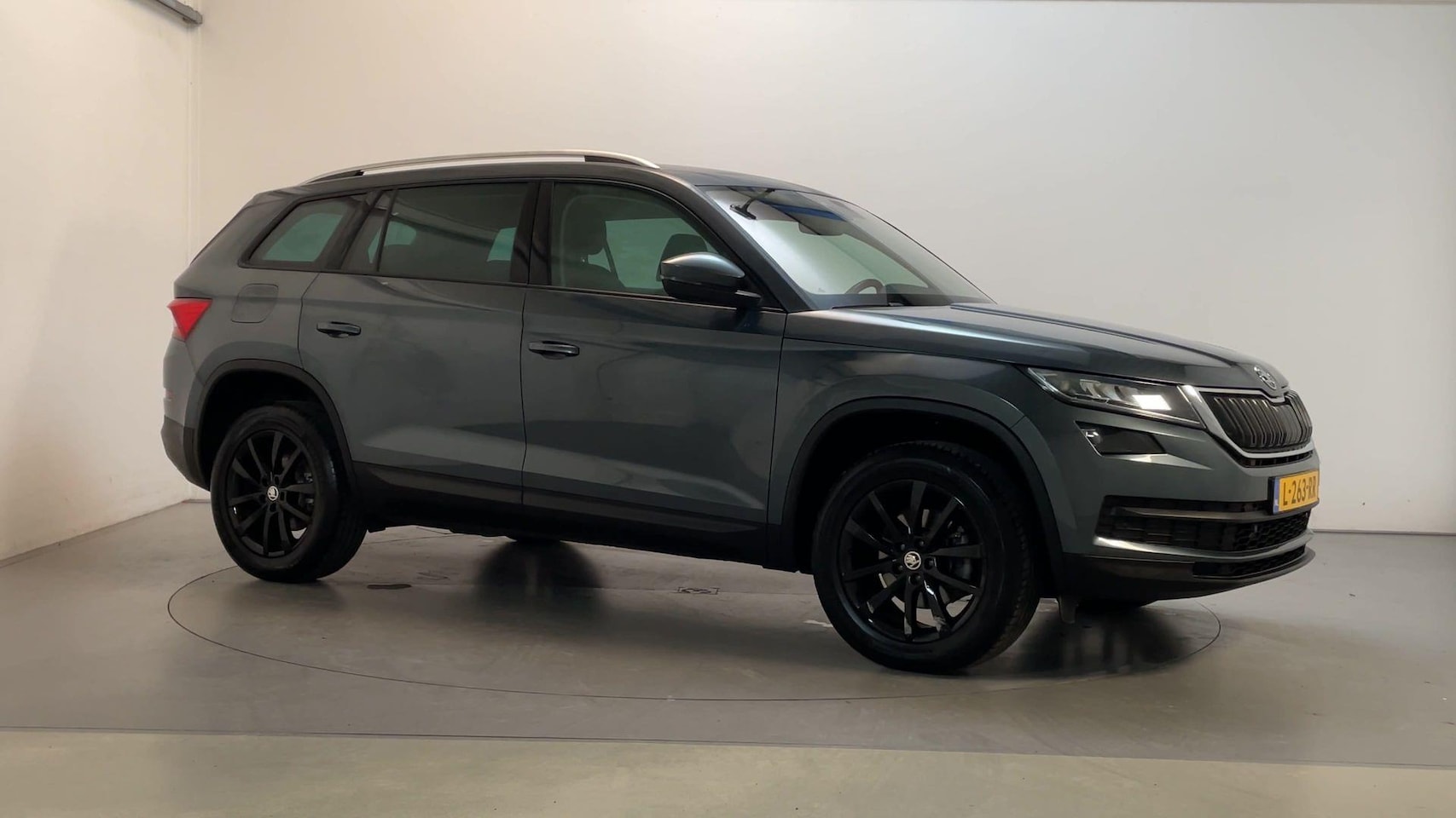 Skoda Kodiaq - 1.5 TSI 150pk DSG Business Edition LED Stoelverwarming Sfeerverlichting - AutoWereld.nl