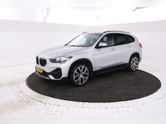BMW X1 - sDrive18d High Executive Automaat, Panorama dak, Navigatie