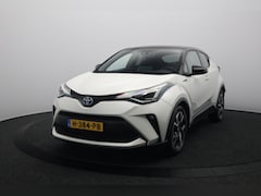 Toyota C-HR - 2.0 Hybrid First Edition BI-Tone 184PK | Trekhaak | Navigatie | Camera | JBL | Led