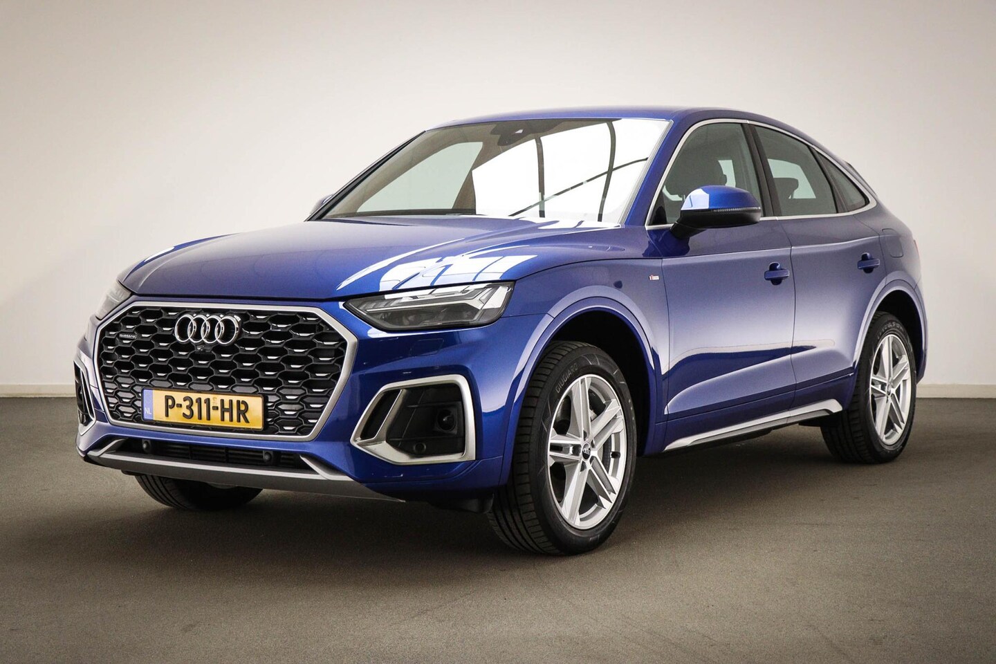 Audi Q5 Sportback - 55 TFSI e S-Line edition | STOELVERWARMING | DAB | APPLE | CAMERA - AutoWereld.nl