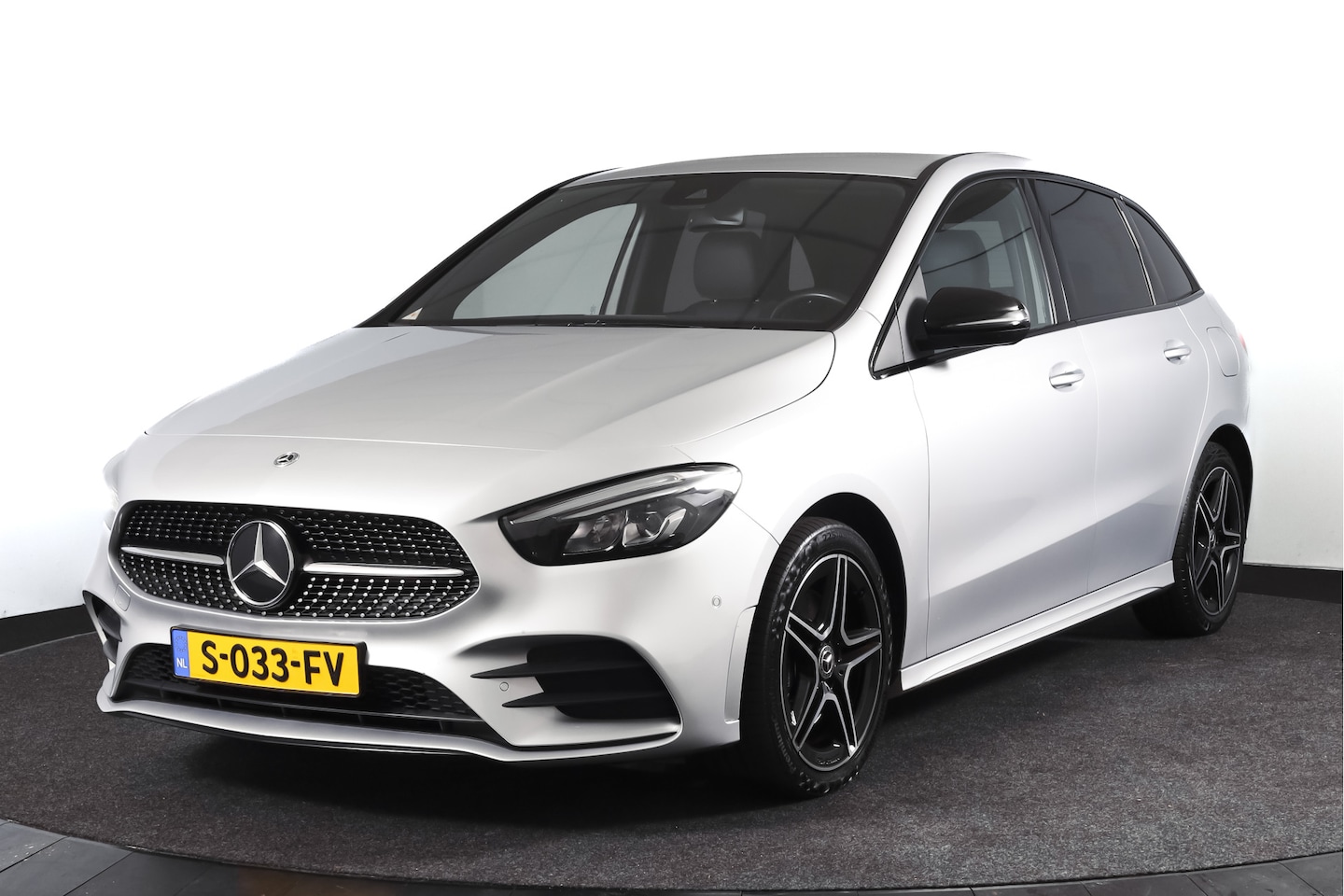 Mercedes-Benz B-klasse - 250 e AMG Line Hybride - Automaat | Dig. Cockpit | Cruise | Stoelverw. | PDC | Camera | NA - AutoWereld.nl