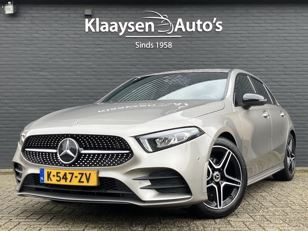 Mercedes-Benz A-klasse - 180 Business Solution AMG AUT. | 1e eigenaar | dealer onderhouden | sfeerverlichting | nav - AutoWereld.nl