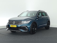 Volkswagen Tiguan - 1.5 TSI 150pk DSG R-Line Trekhaak Head-Up Stoelverwarming Virtual Cockpit Navigatie