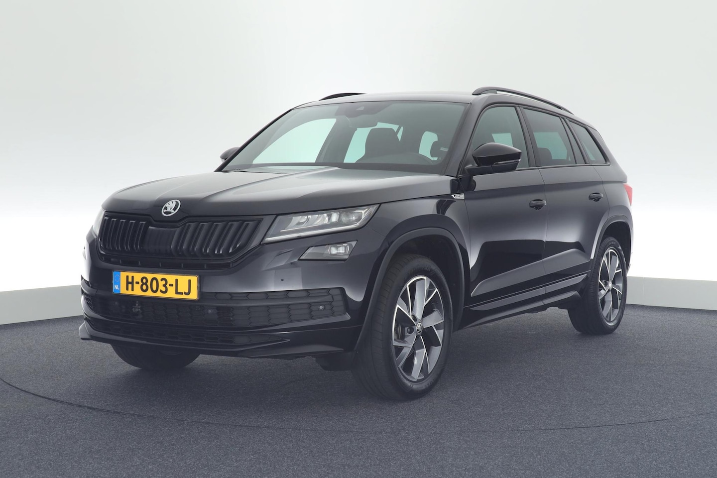 Skoda Kodiaq - 1.5 TSI 150pk DSG Sportline Business Trekhaak Camera Keyless Canton Stoelverwarming Memory - AutoWereld.nl