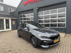 BMW 1-serie - 120i Business Edition Plus M-Sport / Pano / M -Sportzetels / Camera