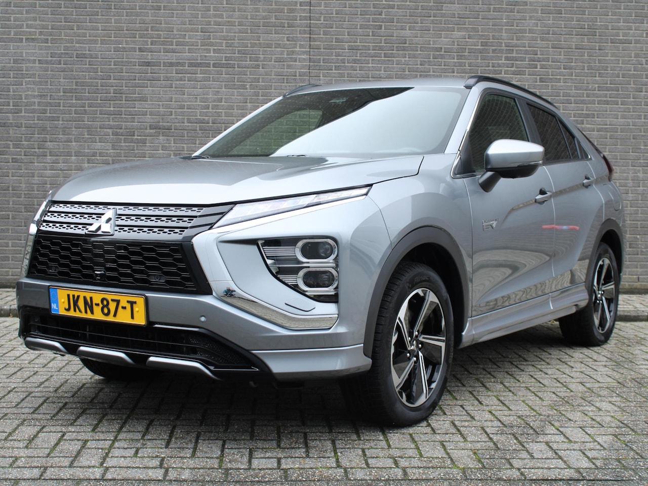 Mitsubishi Eclipse Cross - 2.4 PHEV Executive Automaat, Navigatie, Cruise/Climate control, Apple carplay/Android auto - AutoWereld.nl