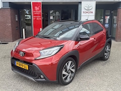 Toyota Aygo X - ENVY JBL-AUDIO CLIMA CAMERA NAVI AD-CRUISE APPLE/ANDROID 18'' LM-VELGEN LED NL-AUTO