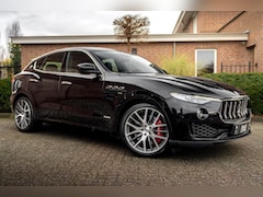Maserati Levante - 3.0 V6 S TwinTurbo AWD GranSport 430 PK Leder Luchtvering 21''