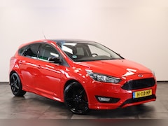 Ford Focus - 1.5 Red Edition Stoel + Stuurverwarming 18'' Zwart dak