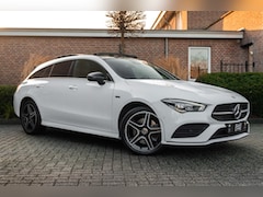 Mercedes-Benz CLA-klasse Shooting Brake - 250 e AMG Night Pakket Pano Leder Widescreen Stoelverwarming Camera 18''