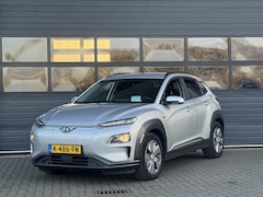 Hyundai Kona Electric - EV FASHION 64 KWH I 3 FASE I 100% SOH I P-CAMERA I AUTOMAAT I APPLE CARPLAY
