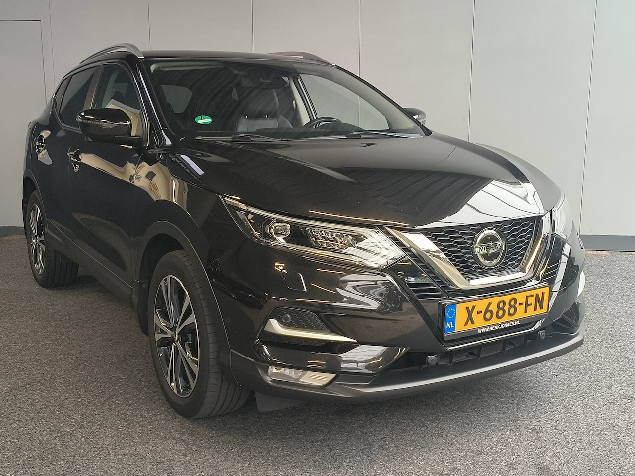 Nissan Qashqai - 1.3 DIG-T N-Connecta Rijklaar + 12 maanden Bovag-garantie Henk Jongen Auto's in Helmond, - AutoWereld.nl