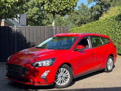 Ford Focus Wagon - 1.0 EcoBoost Titanium Business