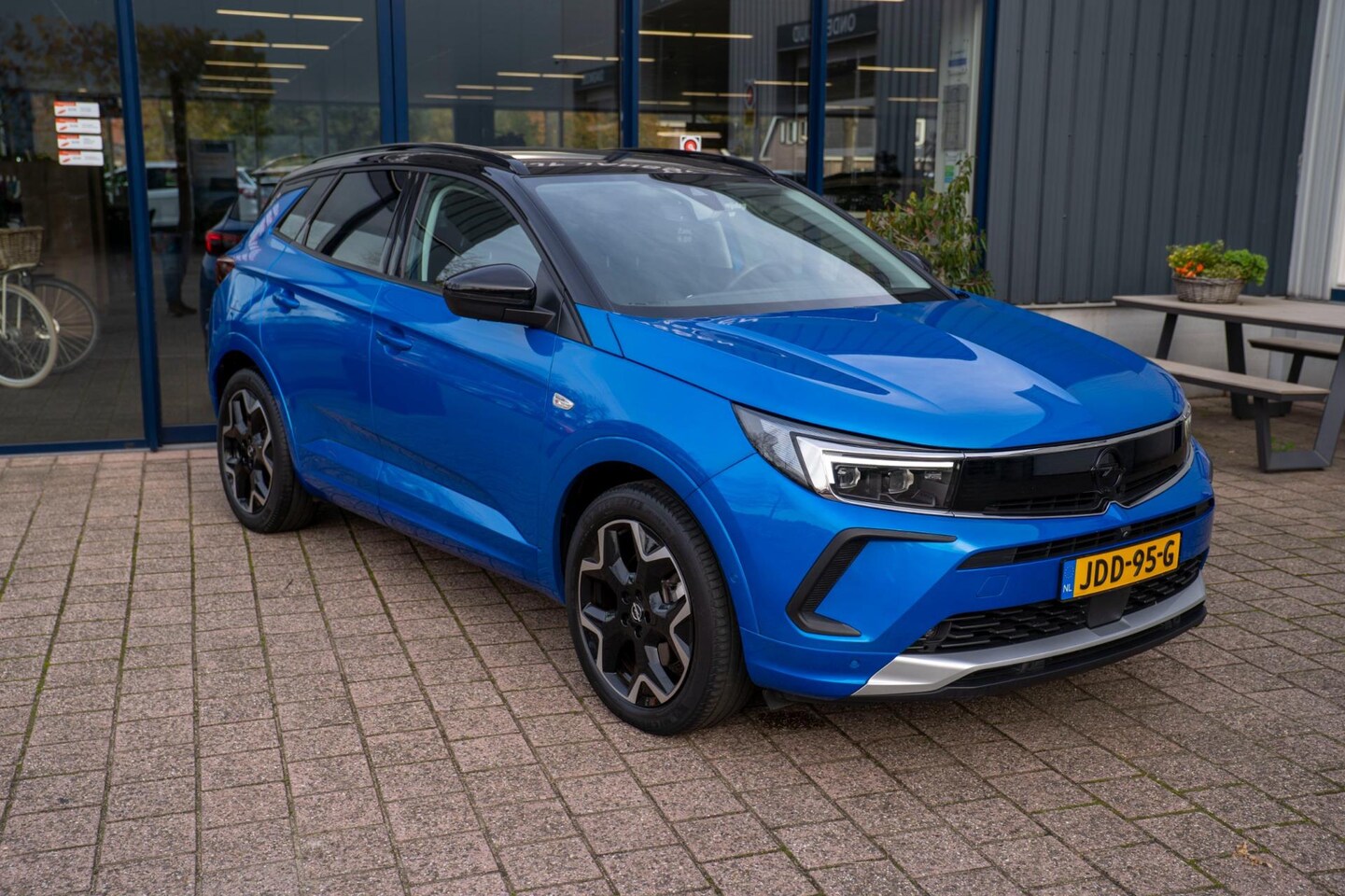 Opel Grandland - 1.6 Turbo Plug-In Hybrid Ultimate | Prijs rijklaar incl. 12 mnd garantie | Memory lederen - AutoWereld.nl