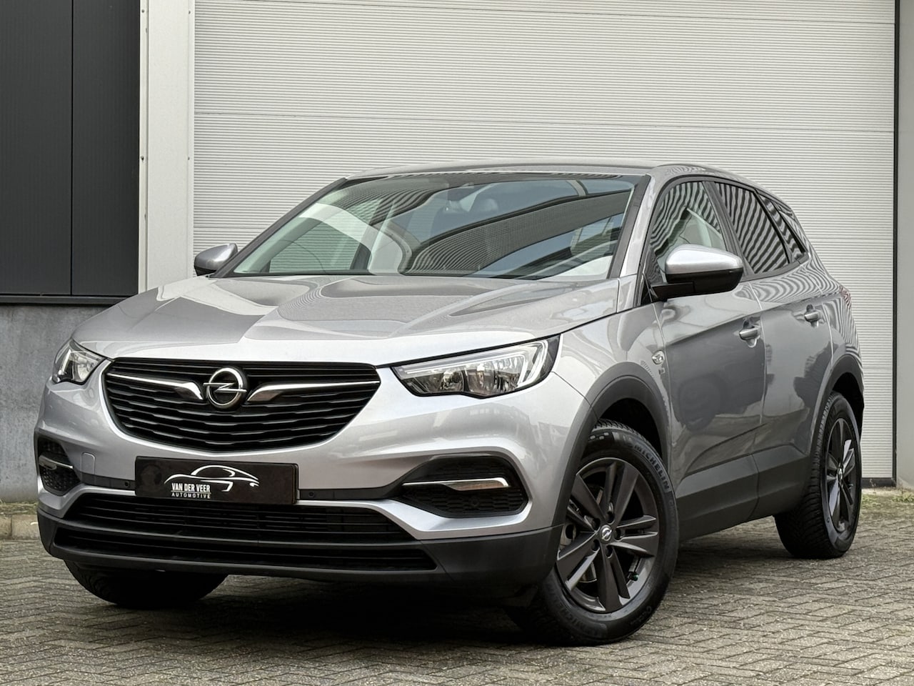 Opel Grandland X - 1.2 Turbo 120 Jaar Edition | Riem vv 87.000km | Winterpakket | Apple Carplay - AutoWereld.nl