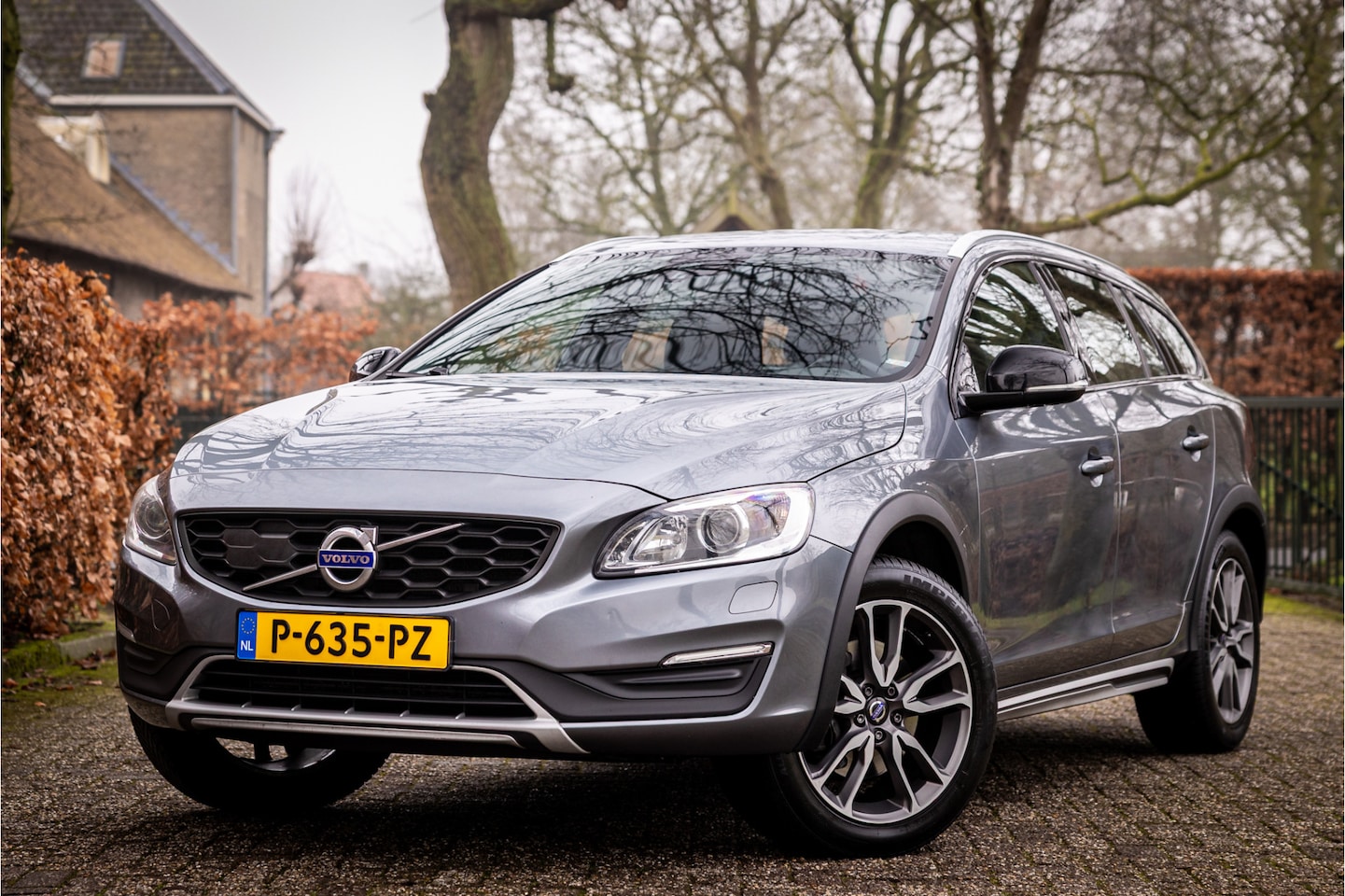 Volvo V60 Cross Country - 2.0 T5 Summum BLIS Memory Sportstoel Trekhaak - AutoWereld.nl