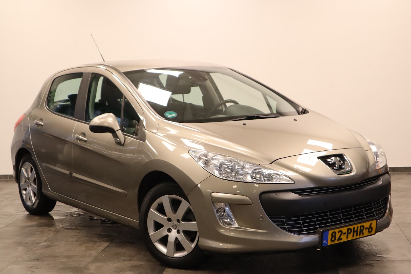 Peugeot 308 - 1.6 VTi XS Cruise/Climate PDC NAP Auto Onderhoud bekend - AutoWereld.nl