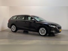 Skoda Octavia Combi - 1.0 e-TSI DSG Business Edition Virtual Cockpit Stoelverwarming Parkeersensoren Navigatie
