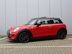 MINI Mini-Electric - Yours 33 kWh | Panoramadak | Leder | 94, 2% SOH | Camera | NAP