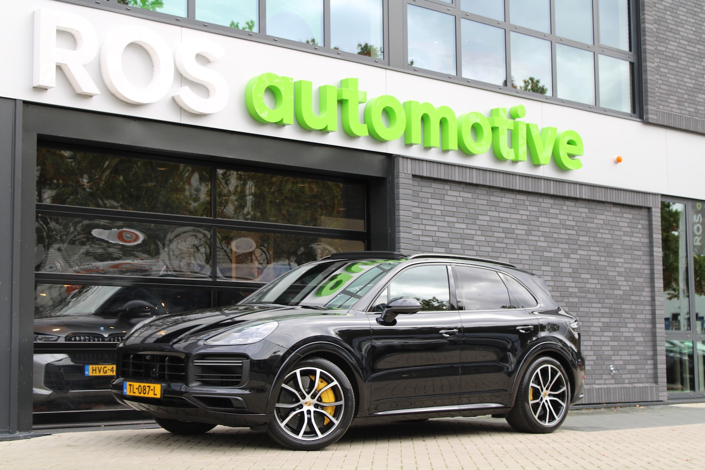 Porsche Cayenne - 4.0 Turbo | NAP | KERAMISCH | PANO | BURMESTER | CARBON | SOFT-CLOSE | 360 | KEYLESS | - AutoWereld.nl