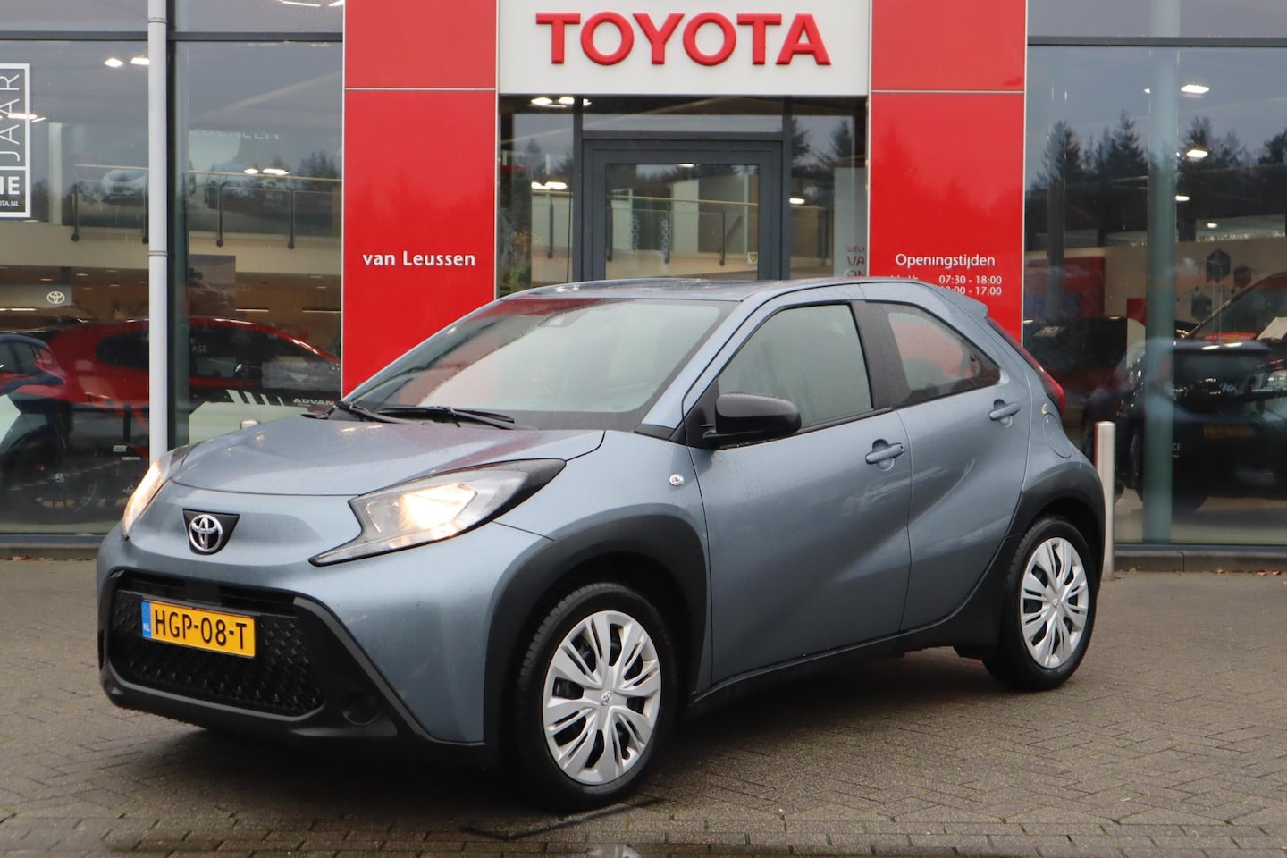 Toyota Aygo X - PLAY 5-DEURS AIRCO AD-CRUISE CAMERA APPLE/ANDROID NL-AUTO - AutoWereld.nl