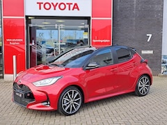Toyota Yaris - 1.5 Hybrid 130 GR Sport NIEUW DIRECT LEVERBAAR APPLE CAR PLAY/ANDROID AUTO CAMERA ADAPTIVE