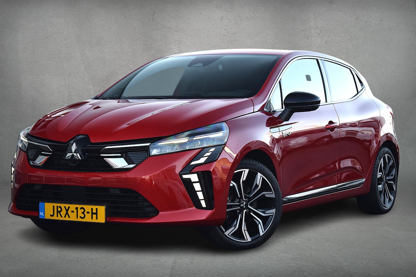 Mitsubishi Colt - 1.6 HEV First Edition | Stuur- en Stoelverw. | Bose | Half Leer | 360 Cam - AutoWereld.nl