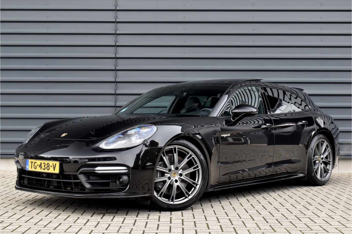 Porsche Panamera Sport Turismo - 2.9 4 E-Hybrid 462pk SportDesign | Pano | ACC | PDLS+ | 360 Camera | Bose | Stoelverwarmin - AutoWereld.nl
