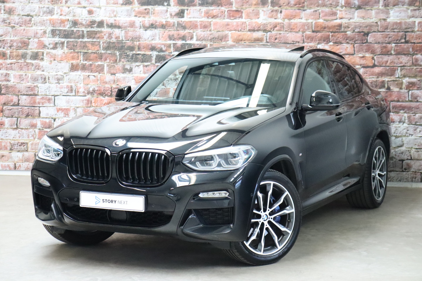BMW X4 - xDrive30i High Executive M Sport Pakket Automaat / Trekhaak / Panoramadak / Cruise Control - AutoWereld.nl