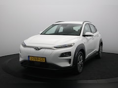 Hyundai Kona Electric - EV Comfort 64 kWh 3- Fase SOH 97.1% | Warmtepomp | Camera | Navigatie