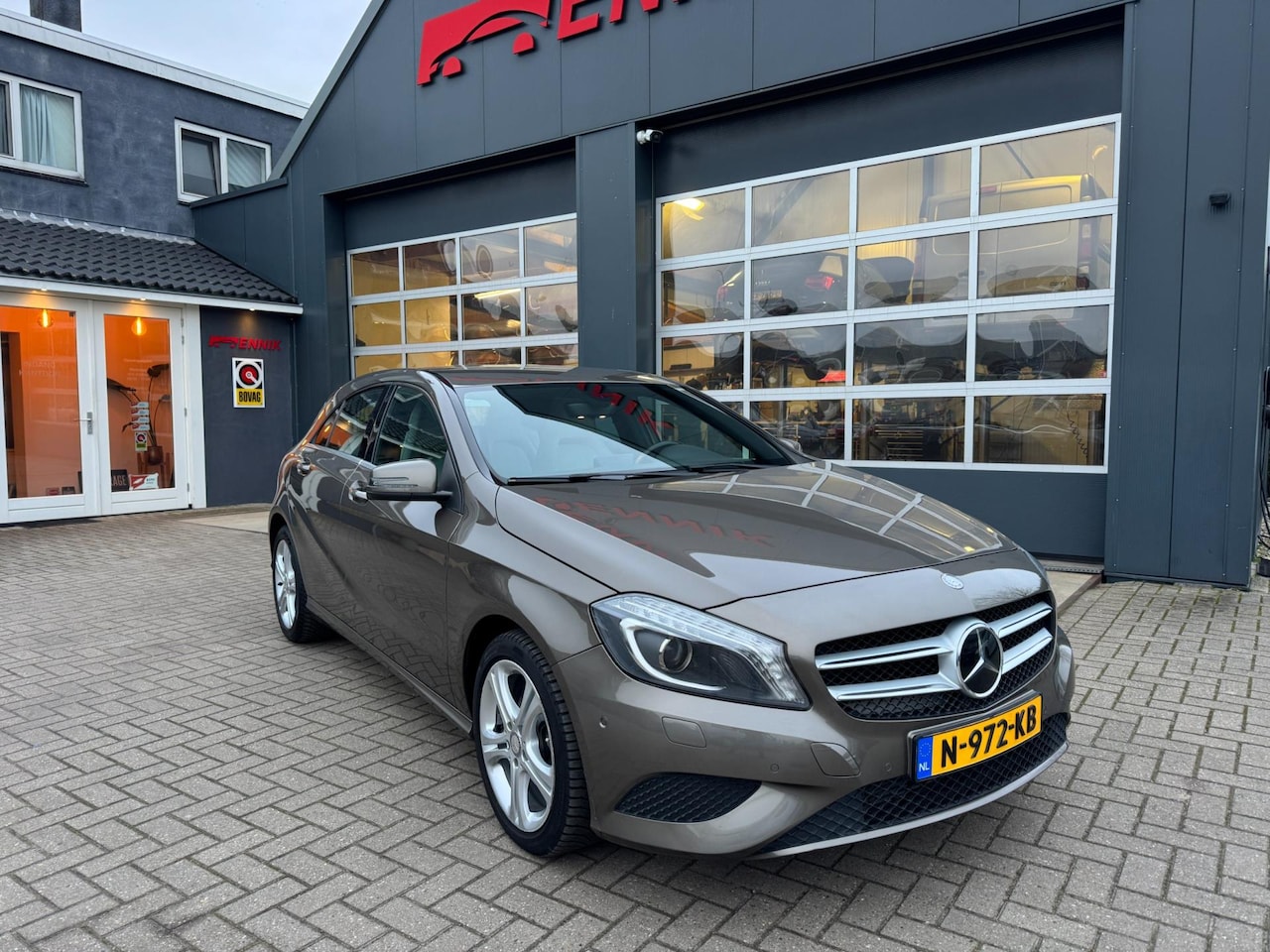 Mercedes-Benz A-klasse - 180 Prestige Sport / Camera / Cruise / Led Xenon / PDC. - AutoWereld.nl