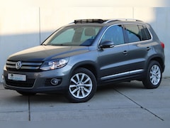 Volkswagen Tiguan - 1.4 TSI Sport&Style / LEDER / PANO DAK / CAMERA