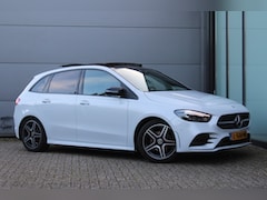 Mercedes-Benz B-klasse - 200 Business Solution AMG | Panoramadak | Trekhaak | Camera | Stoelverwarming | CarPlay
