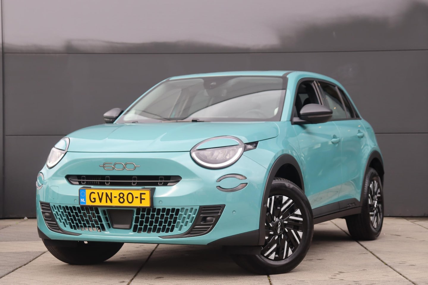 Fiat 600 - 1.2 Hybrid Urban Automaat Keyless Achteruitrijcamera Climate Control - AutoWereld.nl