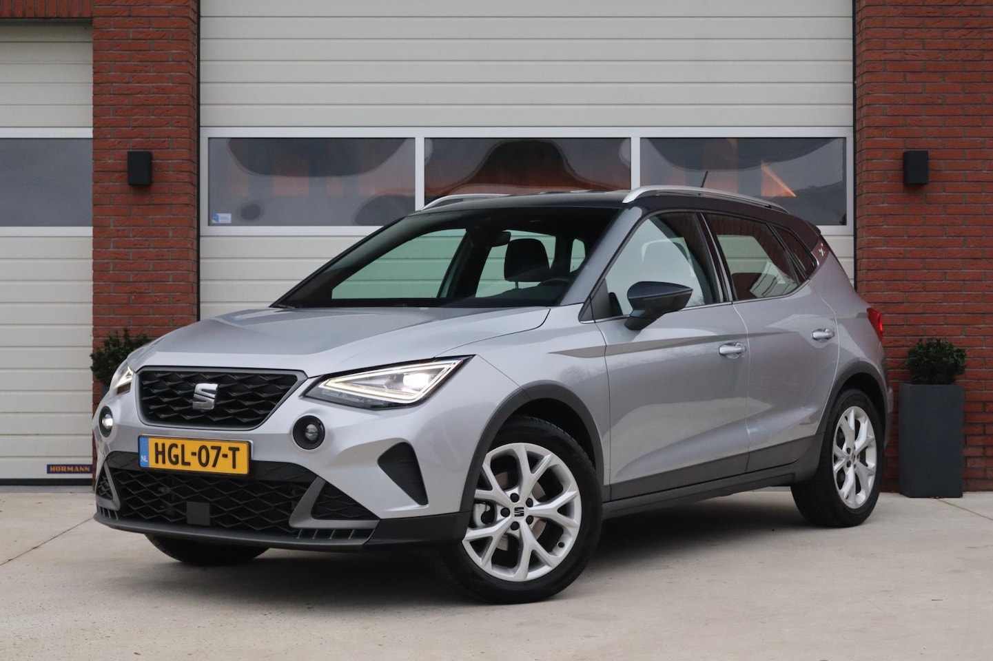 SEAT Arona - 1.0 TSI 110pk FR - Navigatie - LED - PDC - Stoelverwarming - Virtual cockpit - Alcantara h - AutoWereld.nl