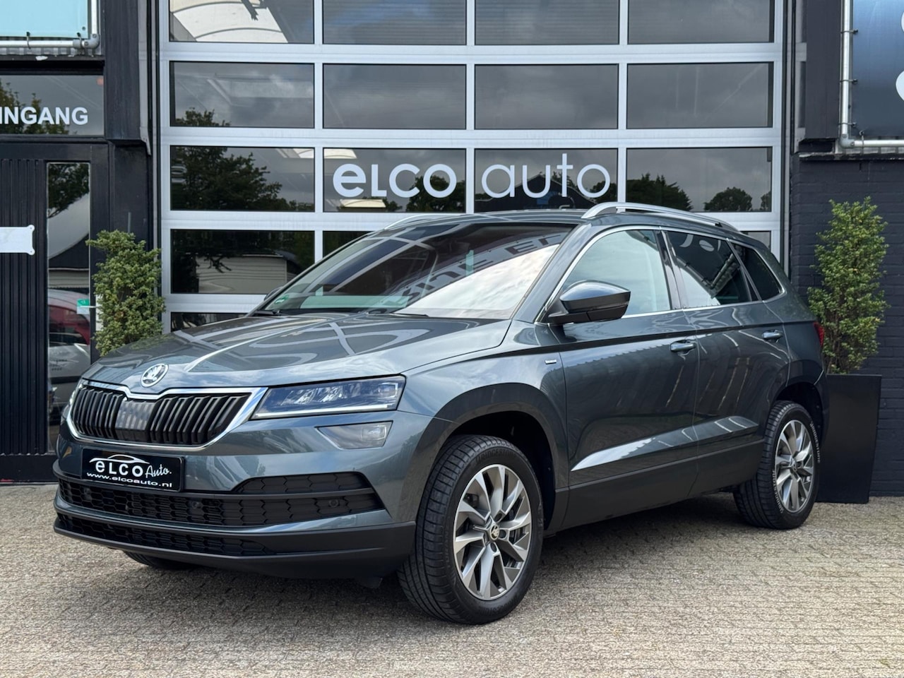 Skoda Karoq - 1.5 TSI ACT Business Edition Plus 1.5 TSI ACT Business Edition Plus / CarPlay - AutoWereld.nl