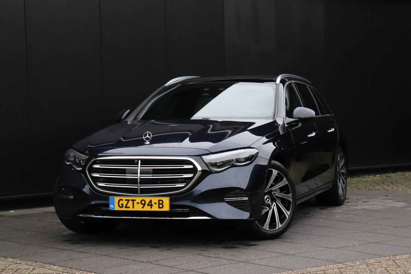 Mercedes-Benz E-klasse Estate - 300 e Exclusive Line | LUCHTVERING | LEDER | MEMORY | PANO | MASSAGE | STOELVERK. | BURMES - AutoWereld.nl