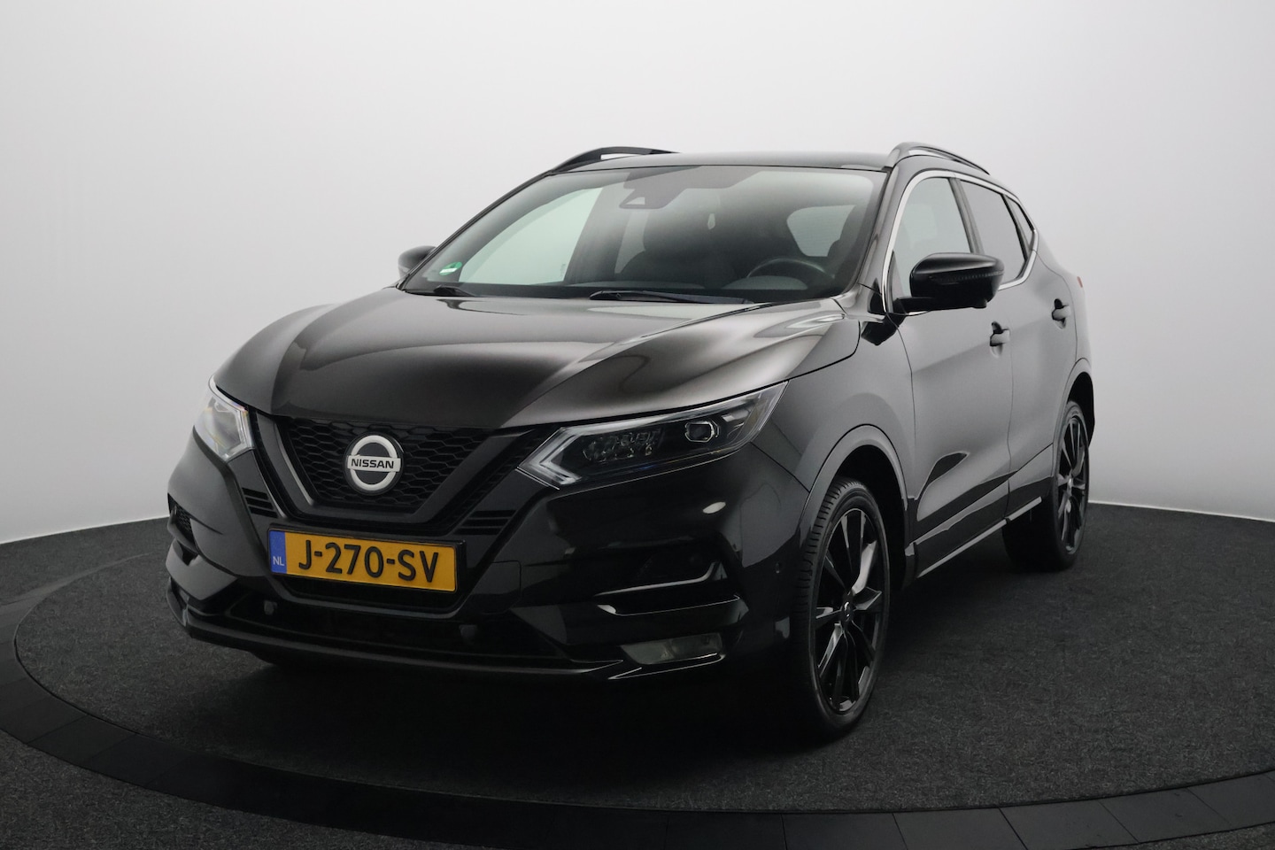 Nissan Qashqai - 1.3 DIG-T N-Tec | Trekhaak | Panoramadak | 360° Camera | Navigatie | Carplay&Android - AutoWereld.nl