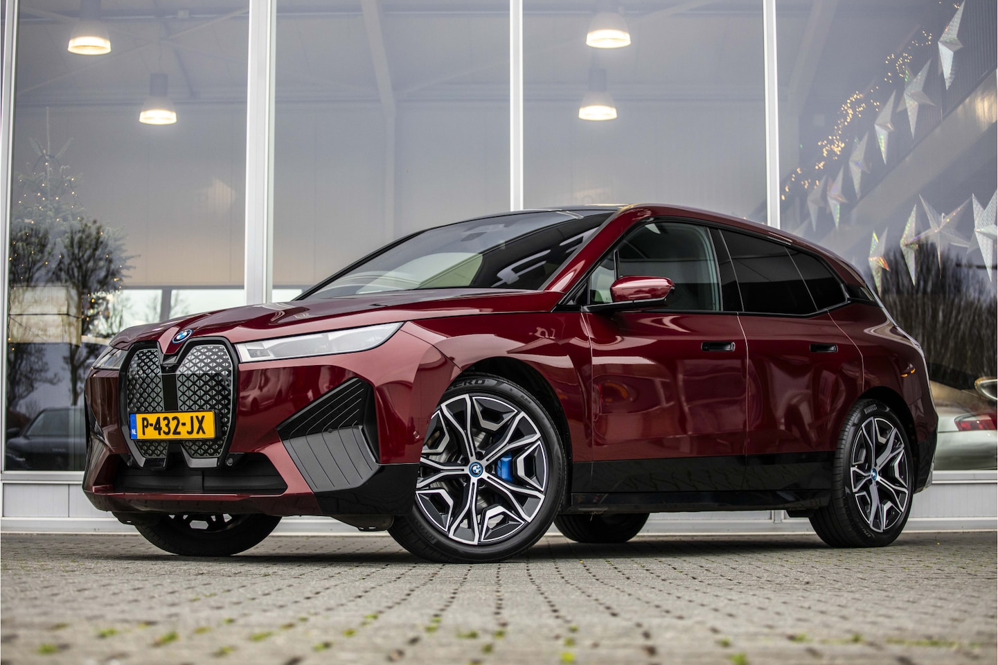 BMW iX - xDrive40 High Executive 77 kWh | 91% SOH | Harman Kardon | 360° Camera - AutoWereld.nl