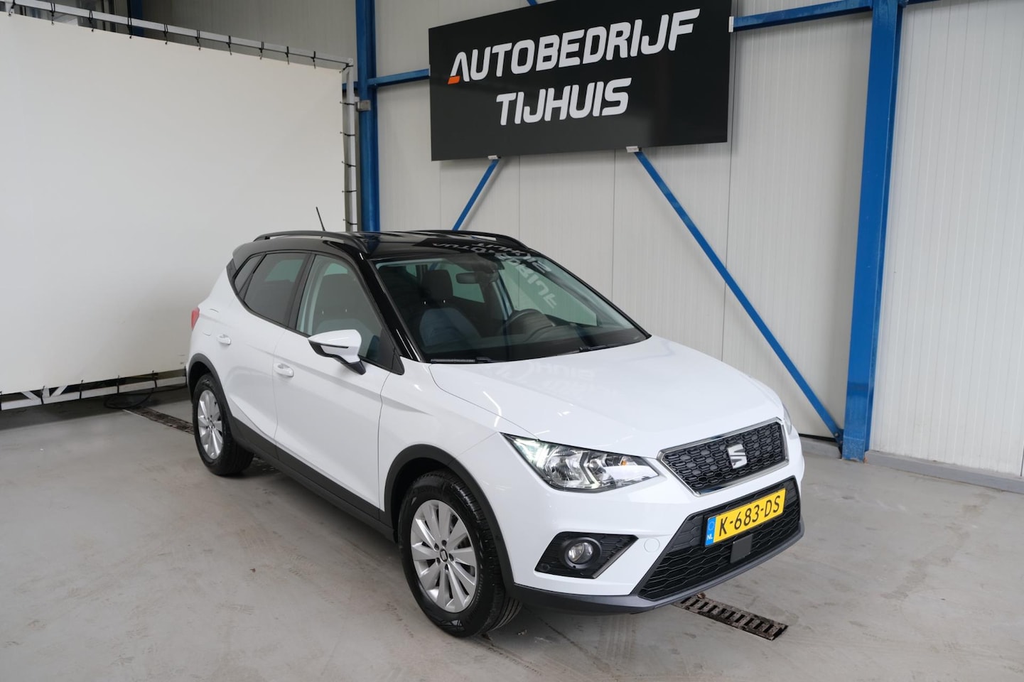 SEAT Arona - 1.0 TSI Style Business Intense - N.A.P. Airco, Cruise, Navi, PDC, Camera. - AutoWereld.nl