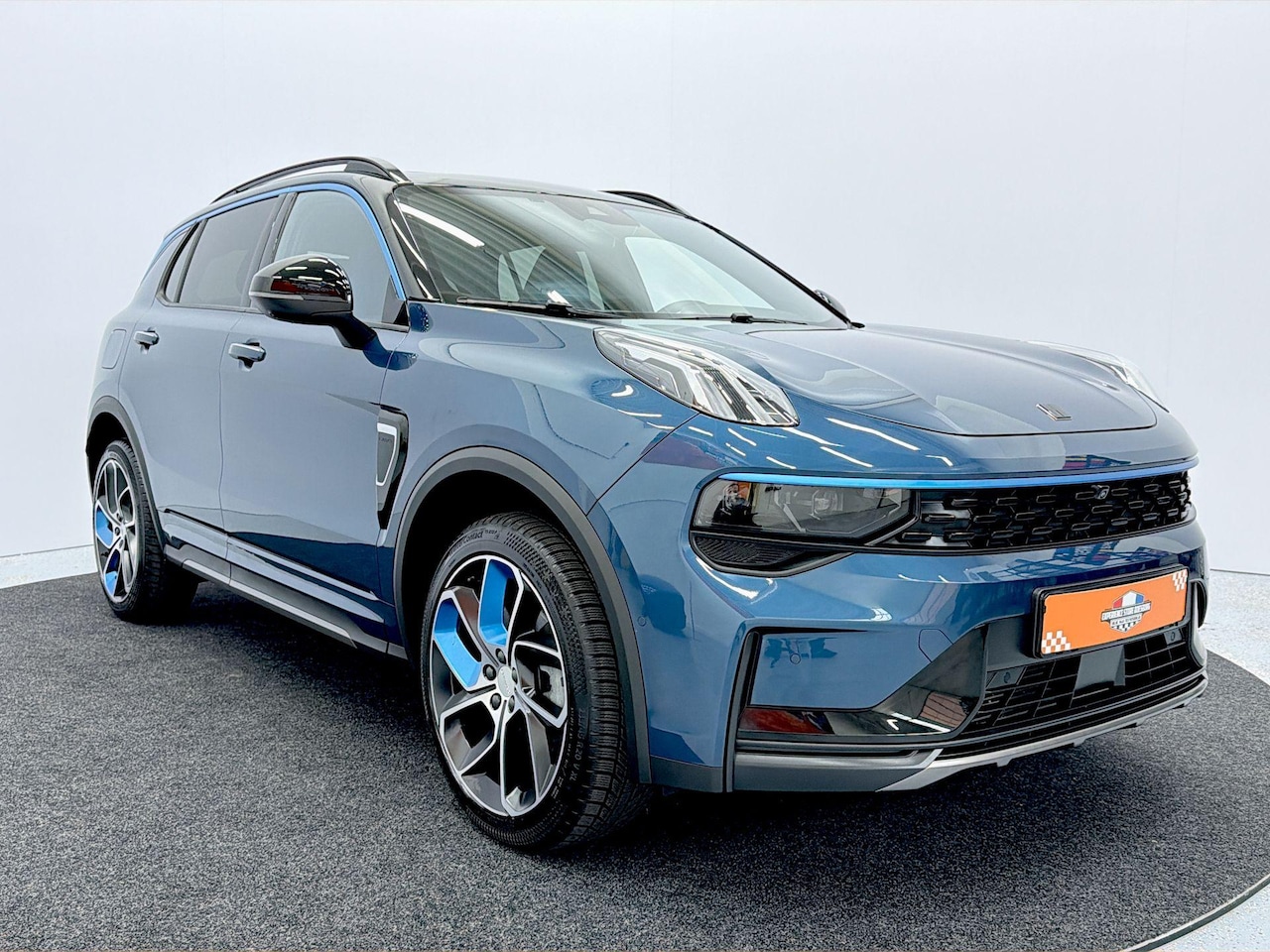 Lynk & Co 01 - 1.5 MY23 - Blauw dat rust brengt! - AutoWereld.nl