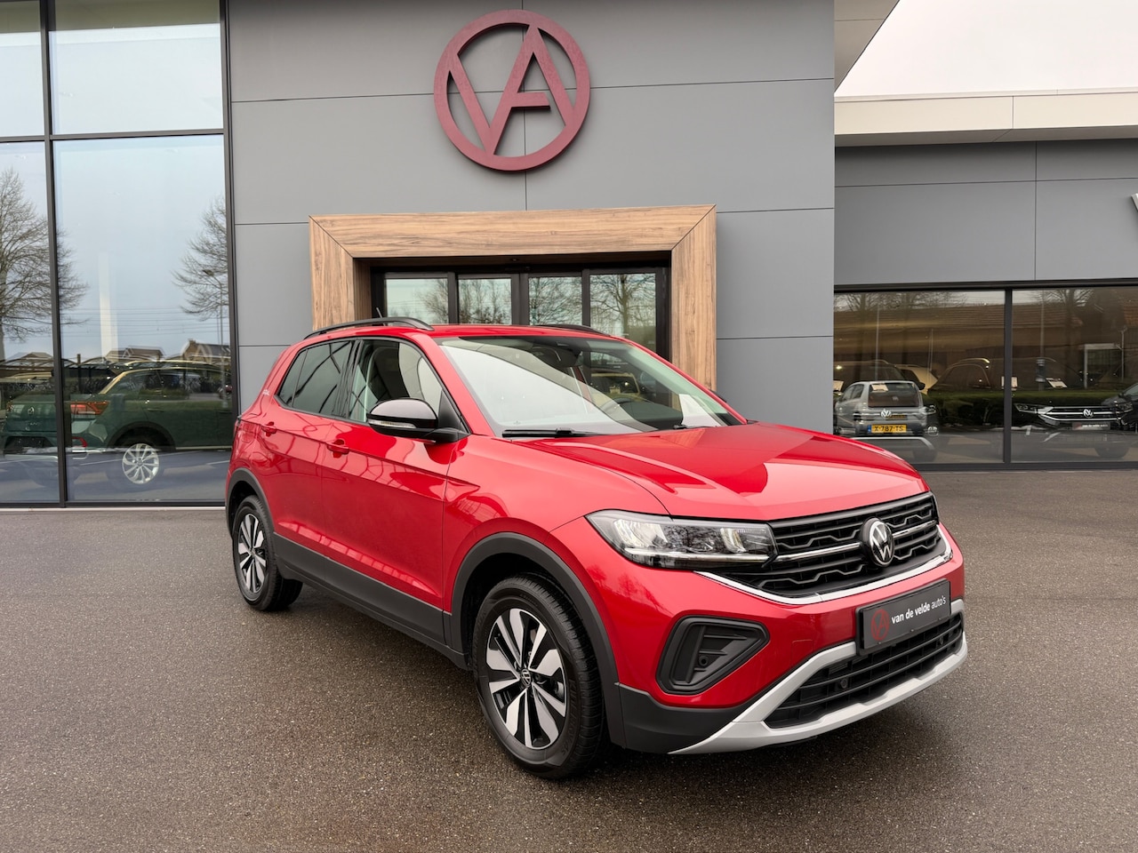 Volkswagen T-Cross - 1.0 TSI 115pk DSG Goal | Trekhaak | Camera | 4-season | Navigatie | Rijklaar incl. garanti - AutoWereld.nl