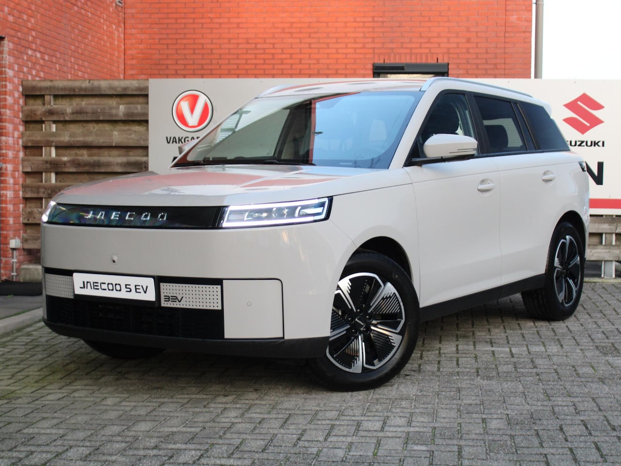 Jaecoo 5 - EV Exclusive 61 kWh, 400Km, Automaat, Navigatie, Stoel vent., Applecarpl./Andr. Auto, Pano - AutoWereld.nl