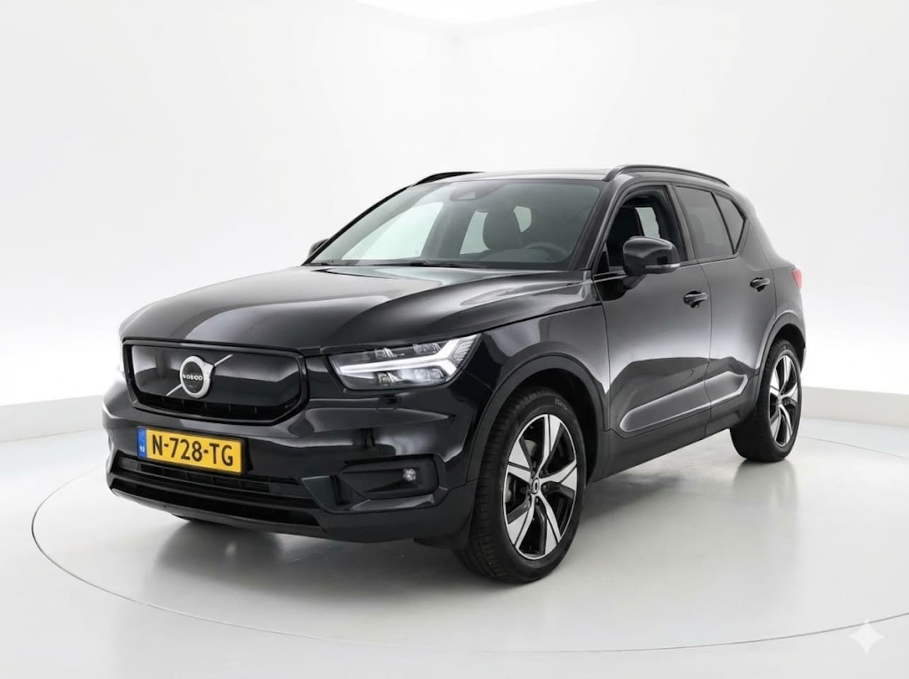Volvo XC40 - Recharge Pro | Schuifdak | Camera | LED - AutoWereld.nl