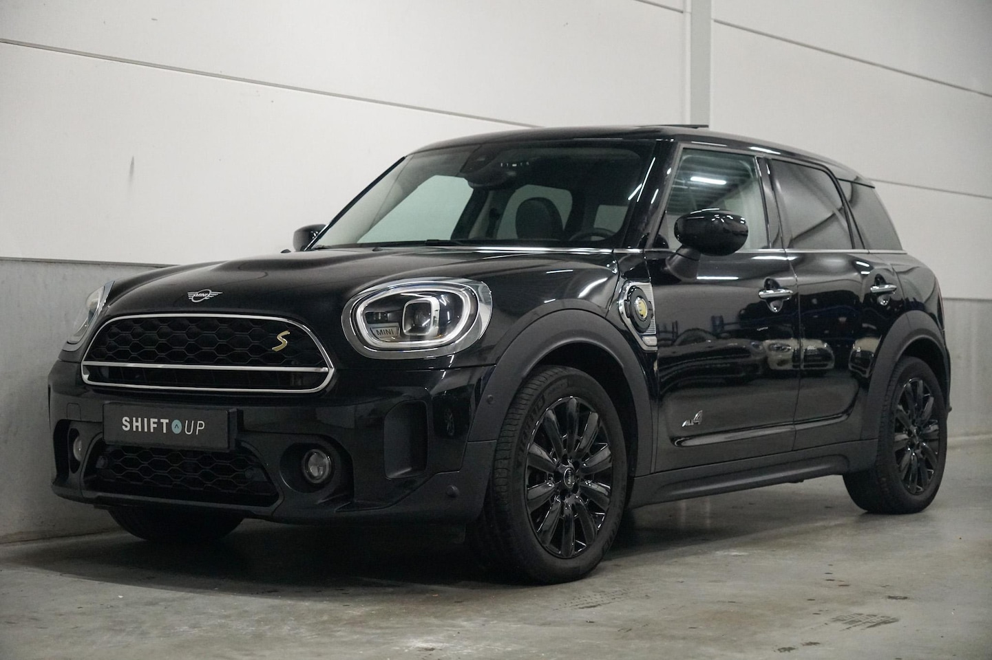 MINI Countryman - Mini 2.0 Cooper S E ALL4 Panoramadak | Harman Kardon | Adapt. Cruise Control - AutoWereld.nl