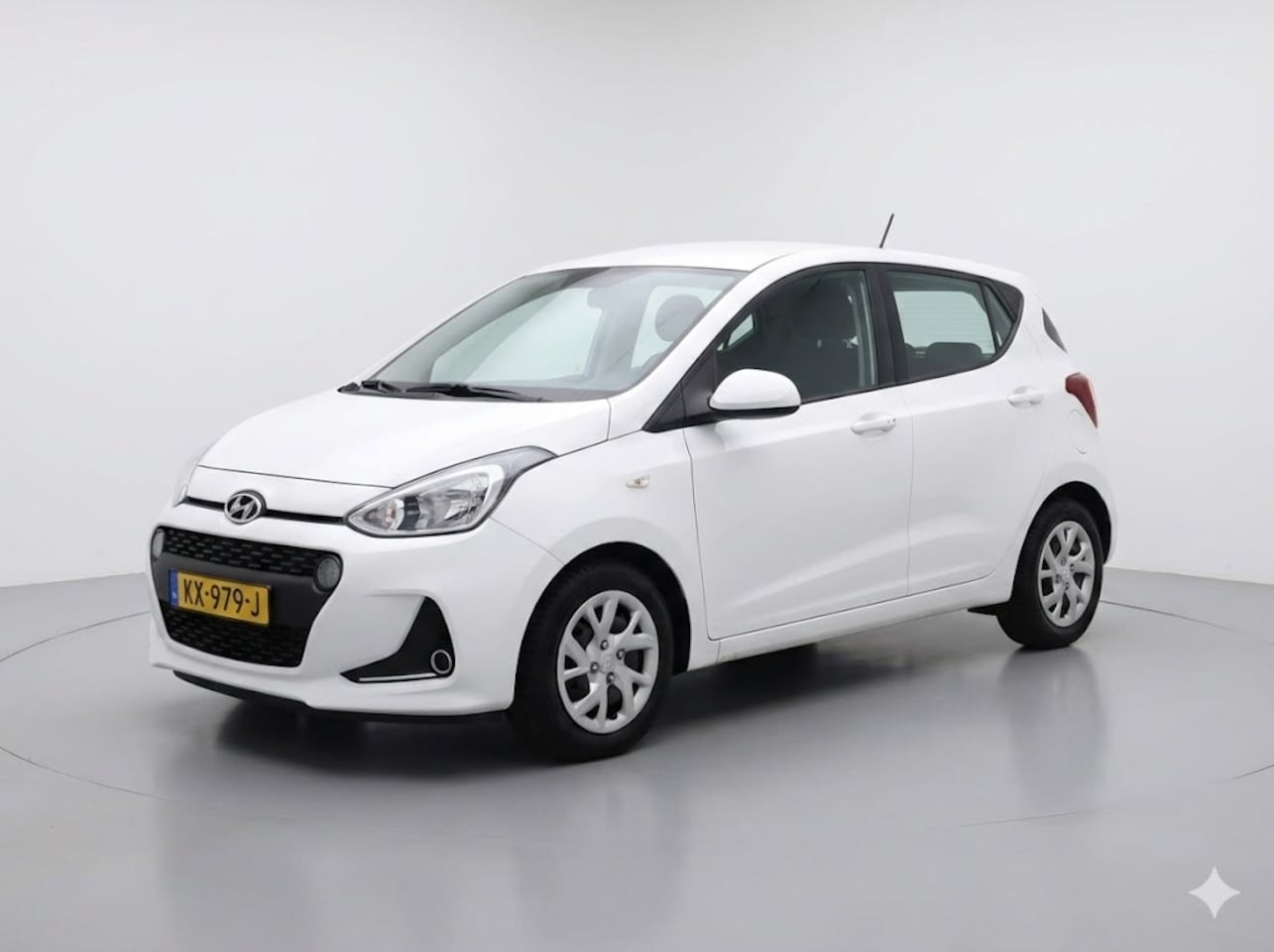 Hyundai i10 - 1.0i Comfort | Geen import | Navigatie | Cruise - AutoWereld.nl